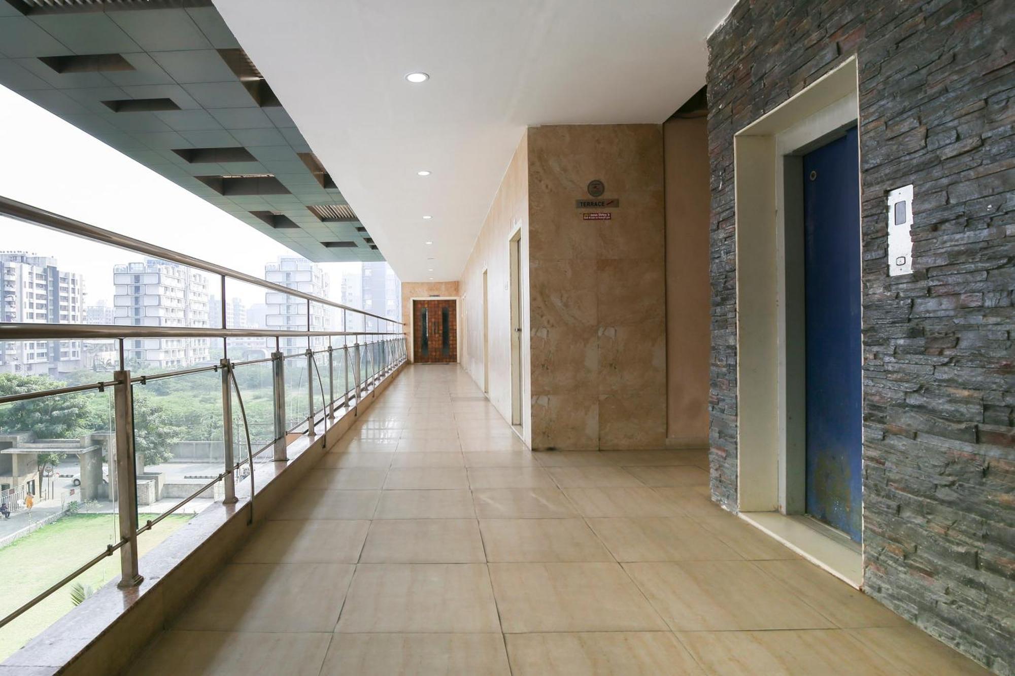 โอโย 68433 ศิวะ วาฏิกา แบงเคว็ต แอนด์ รูม Hotel Bhatha ภายนอก รูปภาพ